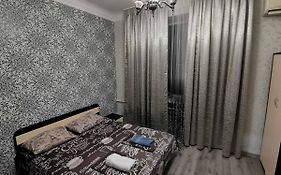 Apartment 2 Bed Rooms Near Aristokrat